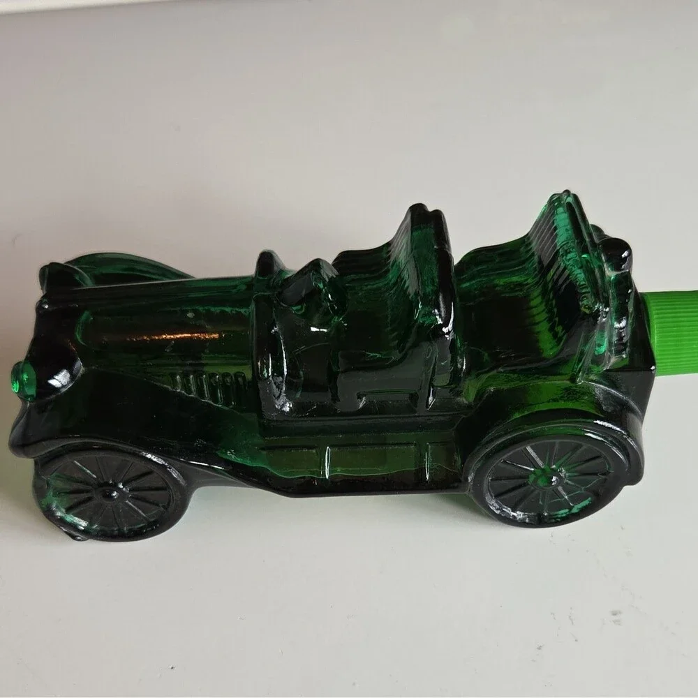 Avon Wild Country Men’s Aftershave 6 fl oz Fluid, Green Car Shaped Bottle